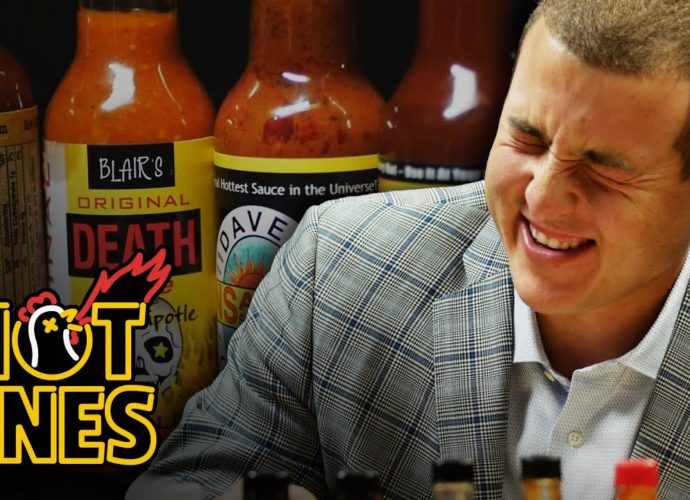 Anthony Rizzo On Chicago Cubs Rivalries & Baseball Superstitions While Eating Spicy Wings