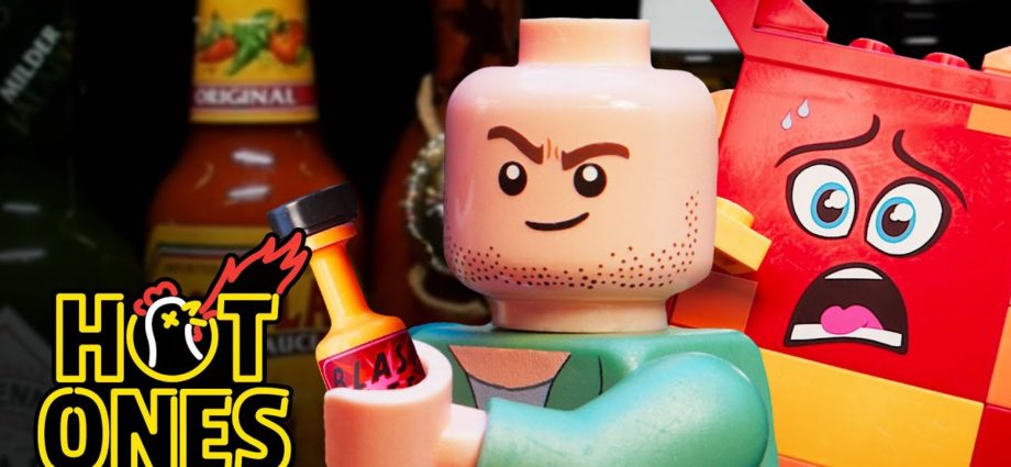LEGO Sean Evans Interviews Queen Watevra Wa'Nabi | Hot Ones